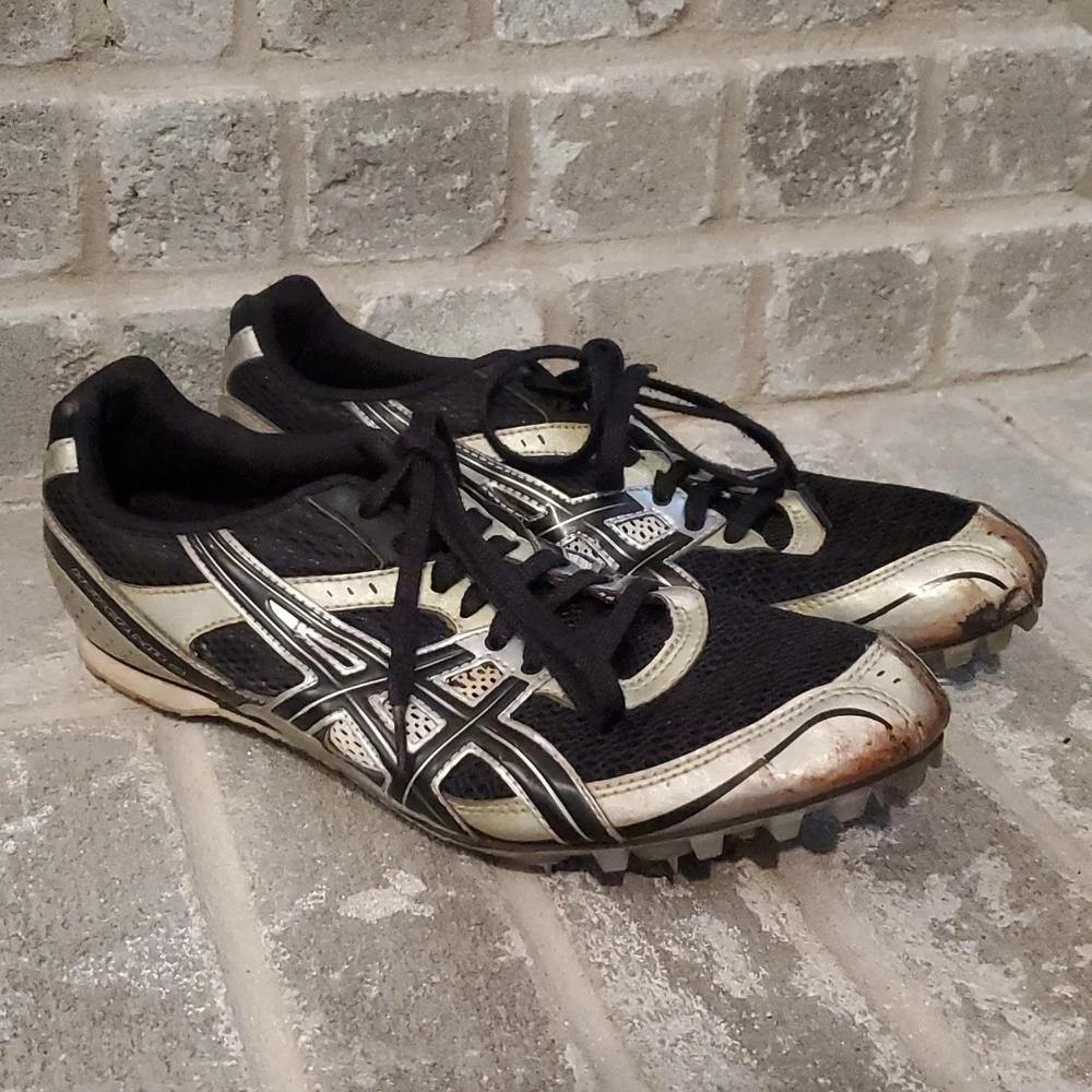 Asics shoes hyper MD 4 track shoes metal Spikes size 10.5 has flaws